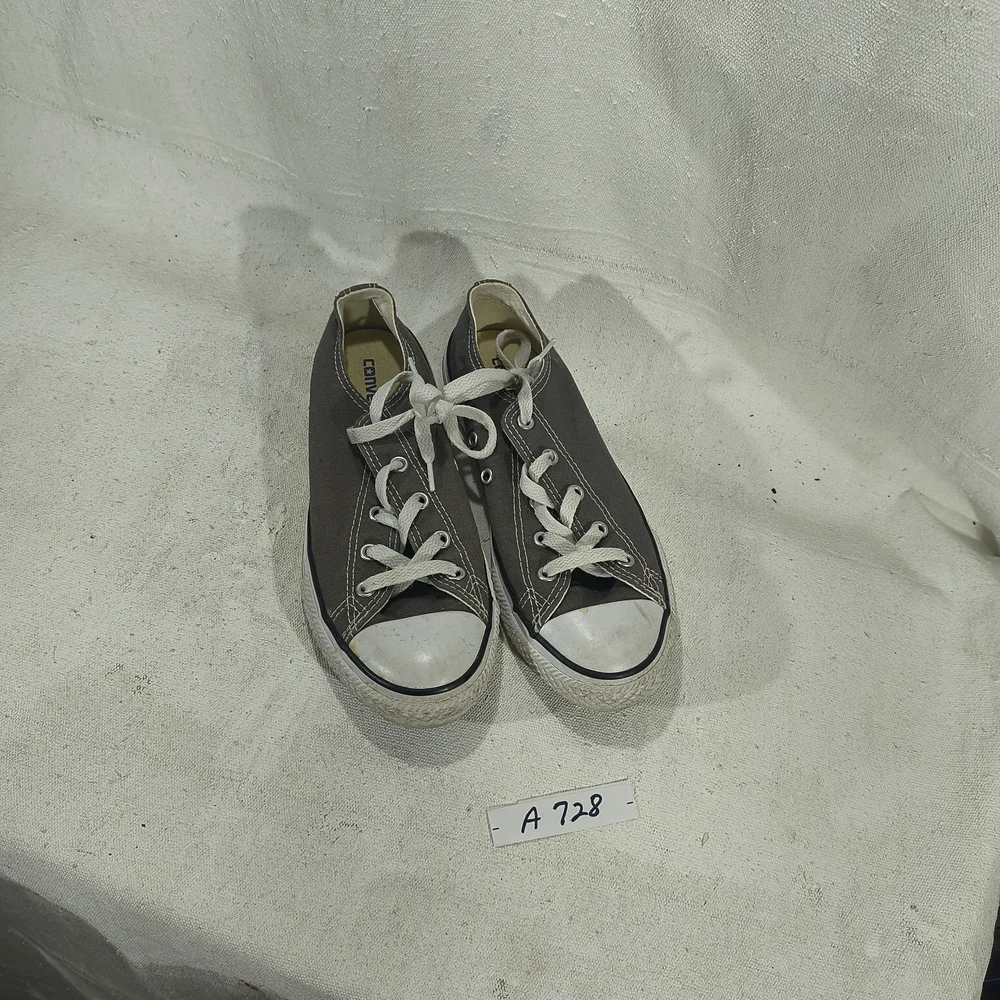 Kids Size 3 Gray Lace Up Sneakers By Converse All Stars